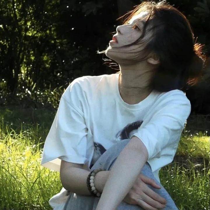 早餐时女歌迷快闪